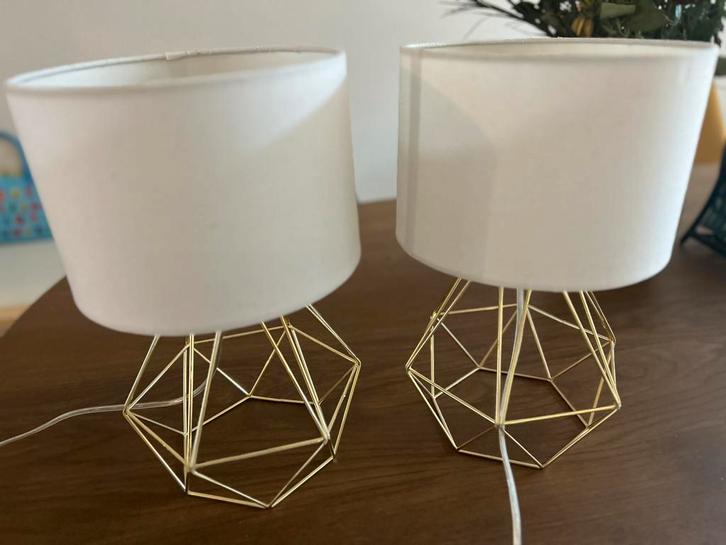 Twee Tafellampen Teton Wit/Goud, Huis en Inrichting, Lampen | Lampenkappen, Gebruikt, Minder dan 25 cm, Rond, Wit, Ophalen of Verzenden