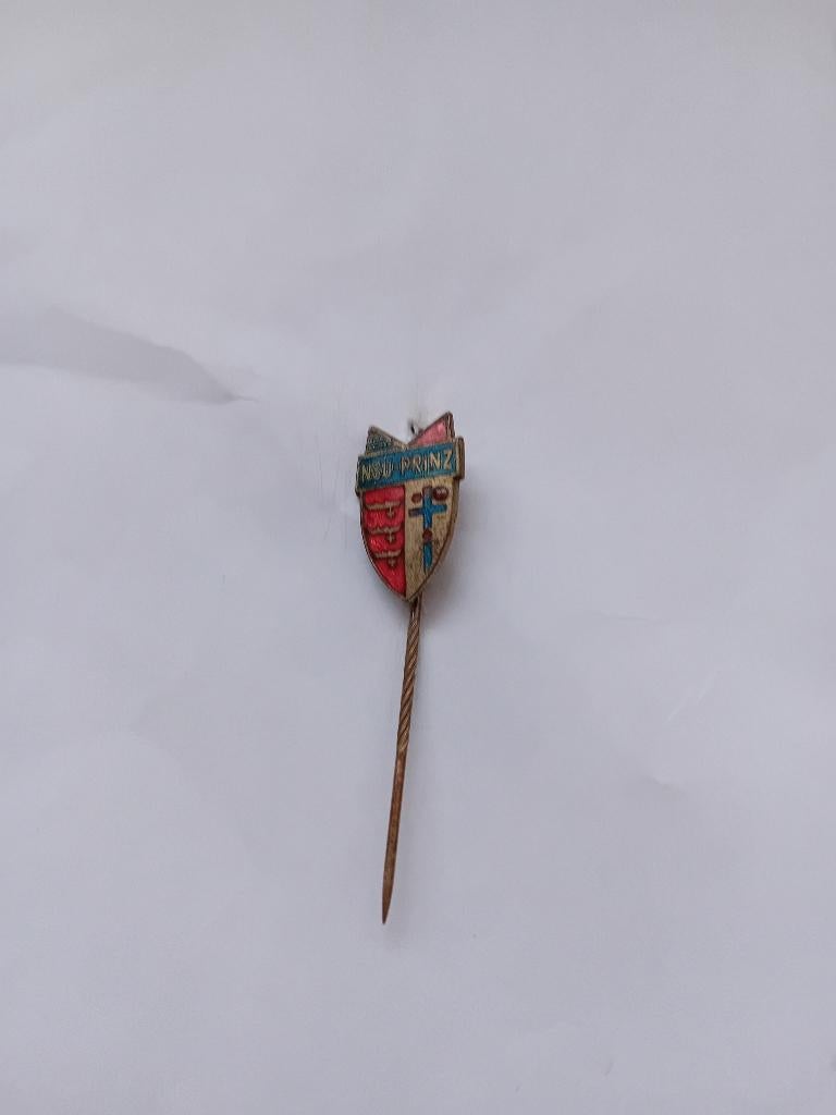 Pin - NSU Prinz, Verzamelen, Ophalen of Verzenden, Zo goed als nieuw, Merk, Speldje of Pin