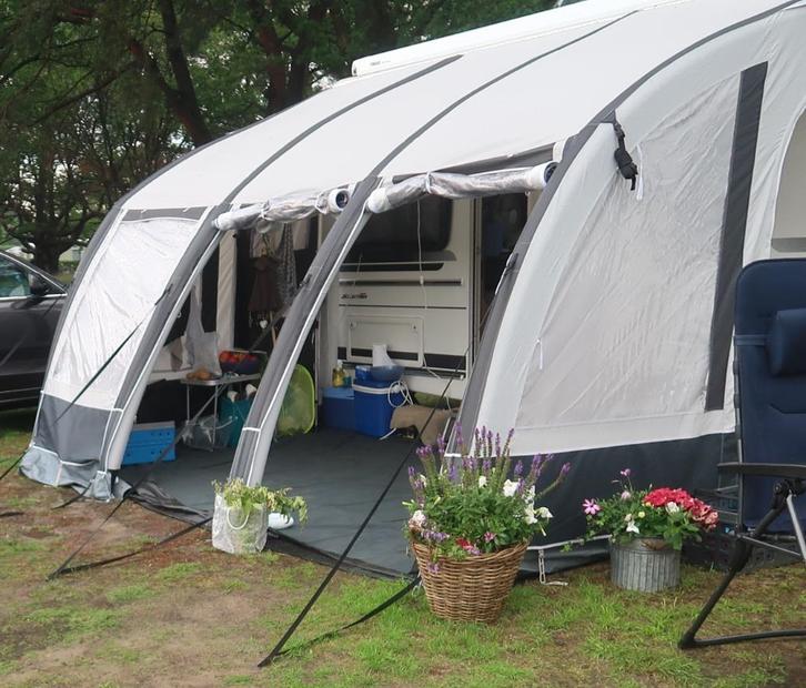 opblaasbare voortent, Caravans en Kamperen, Voortenten en Luifels, Gebruikt, Dorema, Ophalen