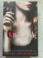 Kelly Armstrong - Bezwering, Ophalen of Verzenden, Zo goed als nieuw, Amerika