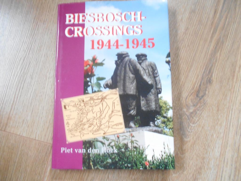 Piet van den Hoek Biesbosch-Crossings 1944-1945, Boeken, Ophalen of Verzenden, Tweede Wereldoorlog, Zo goed als nieuw, Overige onderwerpen