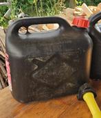 5 liter jerrycan voor benzine, Ophalen