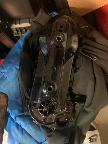 Gilera runner 125 180 karterkap dubbel gelagerd beschikbaar voor biedingen