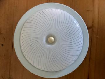 Fraaie vintage  plafondlamp in nette staat! beschikbaar voor biedingen