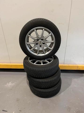 Volgd wagen polo velg met band beschikbaar voor biedingen