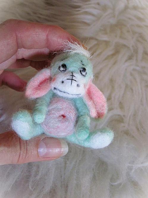 Pastel baby Iejoor - miniatuur ezel - 5 cm - viltwol - Blyth, Verzamelen, Poppetjes en Figuurtjes, Nieuw, Verzenden