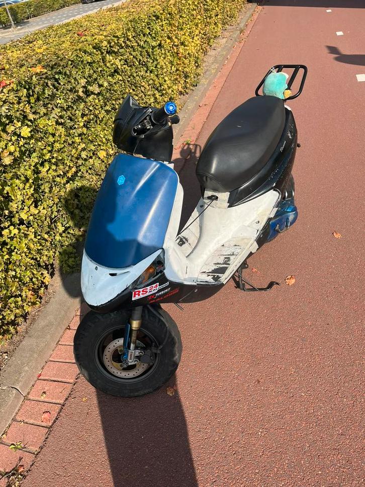 Peugeot buxy in onderdelen te koop, Fietsen en Brommers, Scooters | Peugeot, Gebruikt, Overige modellen, Maximaal 25 km/u, Tweetakt