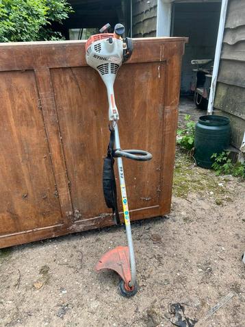 STIHL FS 45 bosmaaier doet het prima beschikbaar voor biedingen