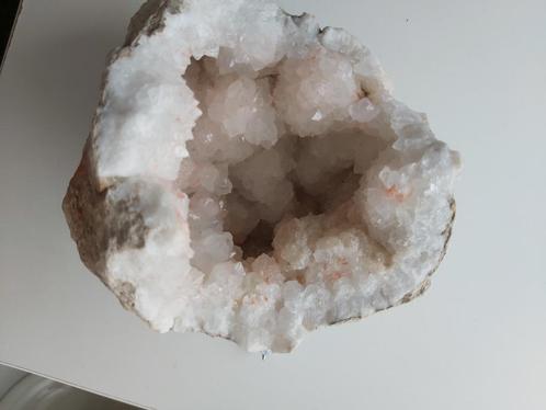 mineraal-bergkristal-kwarts bergkristal-marokkaanse kwarts, Verzamelen, Mineralen en Fossielen, Mineraal, Ophalen of Verzenden