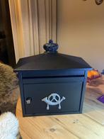 Mooie zwarte  brievenbus, Ophalen, Zo goed als nieuw, Staal, Staande brievenbus