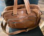 Leren chesterfield laptoptas, Computers en Software, Laptoptassen, Ophalen, Zo goed als nieuw, Aktetas