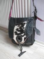 PRETTY HOT & TEMPTING stoere zwart leren tas met vacht huid, Ophalen of Verzenden, Gebruikt, Zwart, Overige typen