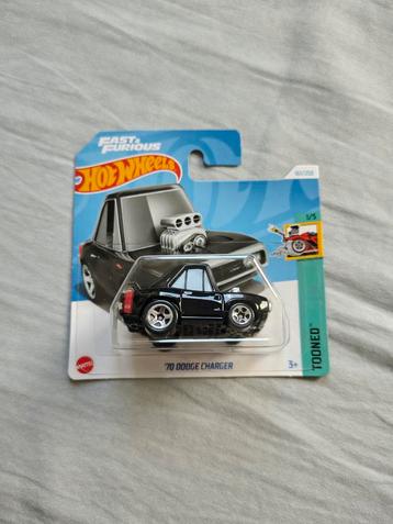 Hot wheels Dodge Charger  beschikbaar voor biedingen