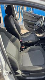 Hyundai i20 1.2I 5-DRS 2012 Grijs, Auto's, 450 kg, 4 cilinders, Origineel Nederlands, Handgeschakeld