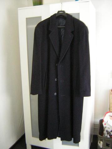 Lange Heren Mantel beschikbaar voor biedingen