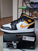Nike Air Jordan 1 Mid "Pollen" maat 37.5, Zwart, Nike, Nieuw, Ophalen of Verzenden