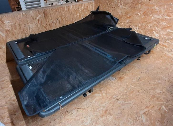 2 Auping elektrische beweegbare bedbodems met frame., Dieren en Toebehoren, Paarden en Pony's | Dekens en Dekjes, Zo goed als nieuw