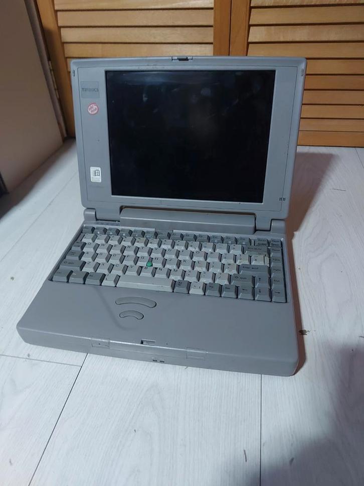 Toshiba T2130CS T2100 vintage laptop, Computers en Software, Windows Laptops, Gebruikt, 10 inch of minder, Minder dan 2 Ghz, Minder dan 4 GB