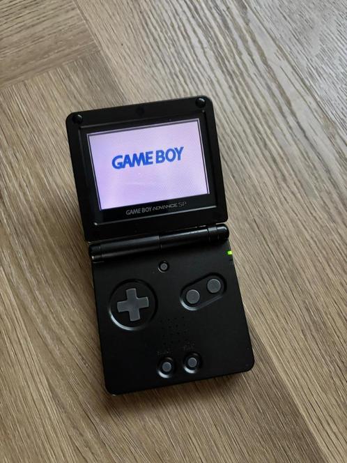 Game Boy Advance SP - in zeer goede staat, Spelcomputers en Games, Spelcomputers | Nintendo Game Boy, Zo goed als nieuw, Game Boy Advance