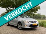 Hyundai I30 1.6i i-Motion Business | Clima + Navi Cruise nu, Voorwielaandrijving, Stof, Gebruikt, Zwart