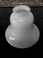 LAMPEKAPJE MELKGLAS WIT HOOGTE 12 CM, Huis en Inrichting, Lampen | Lampenkappen, Wit, Rond, Ophalen of Verzenden, Zo goed als nieuw
