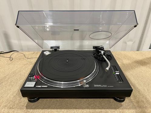 1x Technics SL-1210MK2 incl. stofkap uit privécollectie., Muziek en Instrumenten, Dj-sets en Draaitafels, Zo goed als nieuw, Dj-set