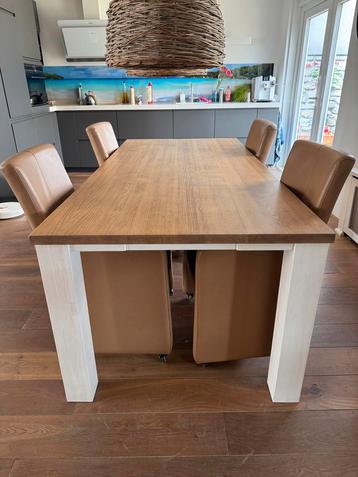 Lederen eettafel stoelen met wielen (4 stuks) beschikbaar voor biedingen