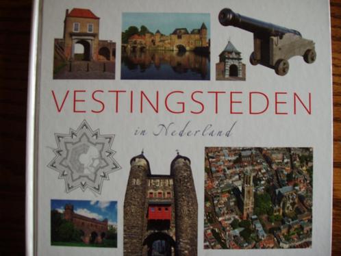 Vestingsteden in Nederland. Bert Stamkot., Boeken, Geschiedenis | Vaderland, Zo goed als nieuw, 20e eeuw of later, Ophalen of Verzenden