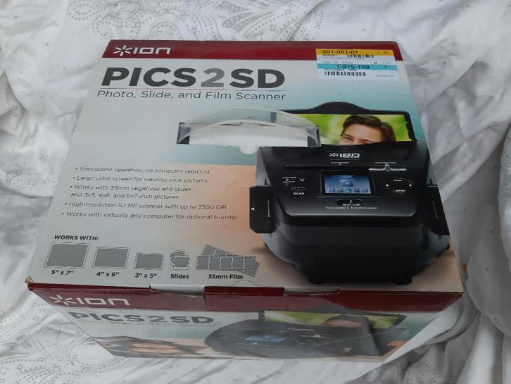 ION Pics 2 SD Photo Slide & Film Scanner Color Screen USB, Computers en Software, Scanners, Nieuw, Fotoscanner, Ophalen