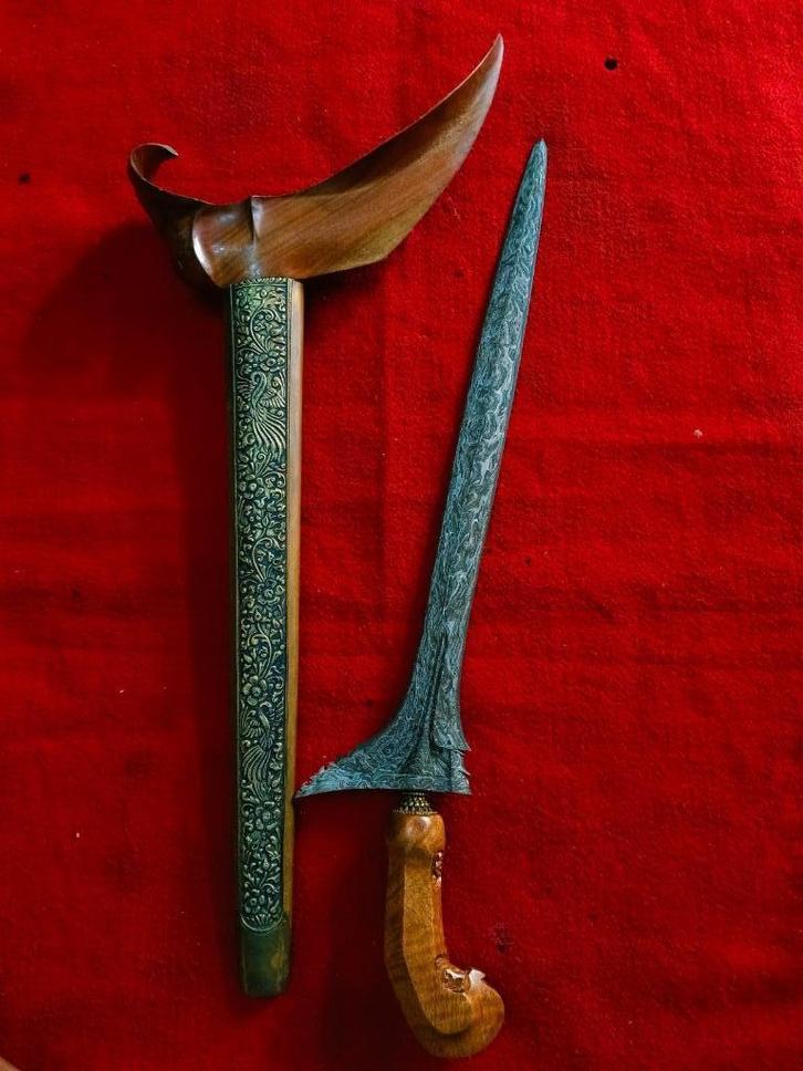 Antieke Keris Sinom Pamor Lar Gangsir Ladrang Solo SUZ75, Antiek en Kunst, Kunst | Niet-Westerse kunst, Verzenden