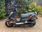 Peugeot Speedfight E4 25km Matt Black in zeer goede staat, Fietsen en Brommers, Snorfietsen en Snorscooters, Ophalen of Verzenden