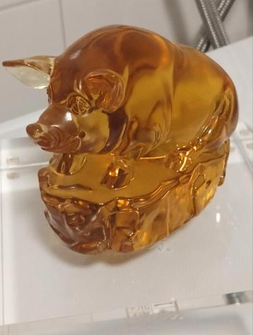 LiuLiGongFang chinees Crystal art varken beschikbaar voor biedingen