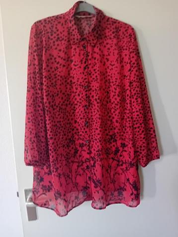Rode blouse, maat 48 beschikbaar voor biedingen