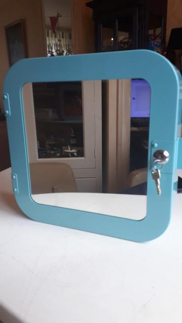 Nieuwe Retro Vintage Ikea Gunnern sleutel medicijn kastje  beschikbaar voor biedingen