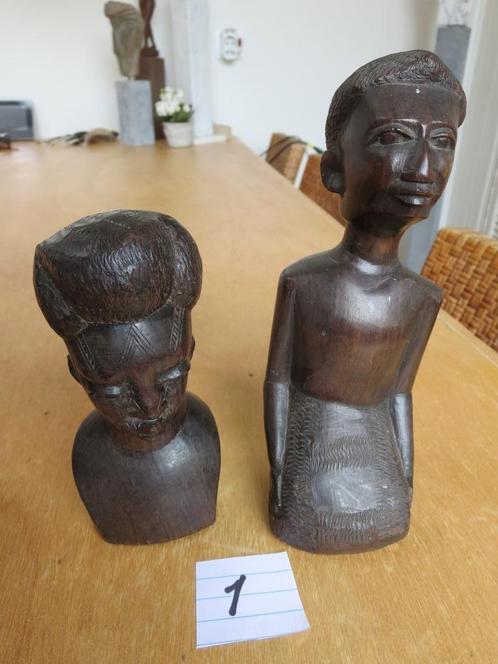 Balinees houtsnijwerk verschillende beeldjes, Antiek en Kunst, Kunst | Beelden en Houtsnijwerken, Ophalen of Verzenden