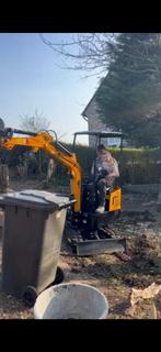 Compacte Graafmachine  te Koop 2 jaar oud, Zakelijke goederen, Machines en Bouw | Kranen en Graafmachines, Ophalen of Verzenden