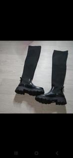 Mooie zwarte laarzen maat 38, Kleding | Dames, Schoenen, Ophalen of Verzenden, Nieuw, Zwart, Hoge laarzen