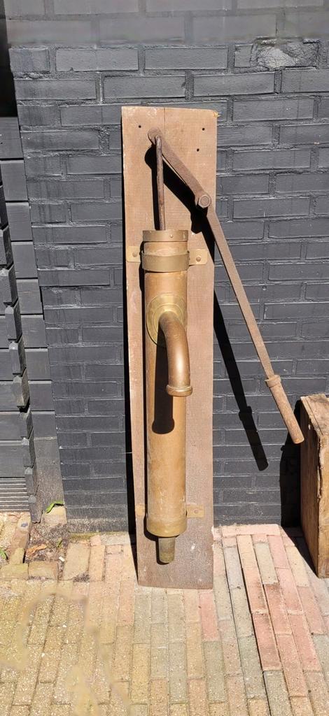Antieke koperen Waterpomp - Decoratief Tuinelement, Antiek en Kunst, Antiek | Gereedschap en Instrumenten, Ophalen