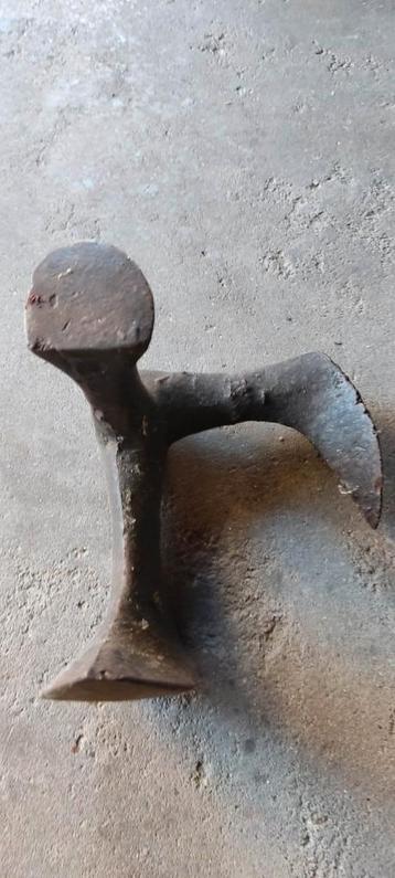 Antieke schoenen leest beschikbaar voor biedingen