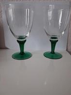 Groene Glazen met Gedraaide Voet - 10cm, Ophalen of Verzenden