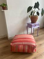 Kleurrijke Marokkaanse poef, Huis en Inrichting, Gebruikt, Ophalen of Verzenden, Stof, 50 tot 75 cm