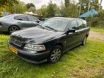 Volvo V40 1.8 1999 Zwart 180.000 km APK jan 2027, Auto's, Volvo, Voorwielaandrijving, 4 cilinders, Origineel Nederlands, Handgeschakeld
