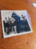 Duitse soldaten laden 88mm Flak kanon - Originele foto, Ophalen of Verzenden