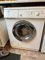 Wasmachine, Ophalen, 1200 tot 1600 toeren, Gebruikt, 4 tot 6 kg