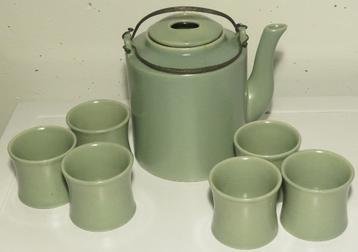 Sake Set - mat mintgroen beschikbaar voor biedingen
