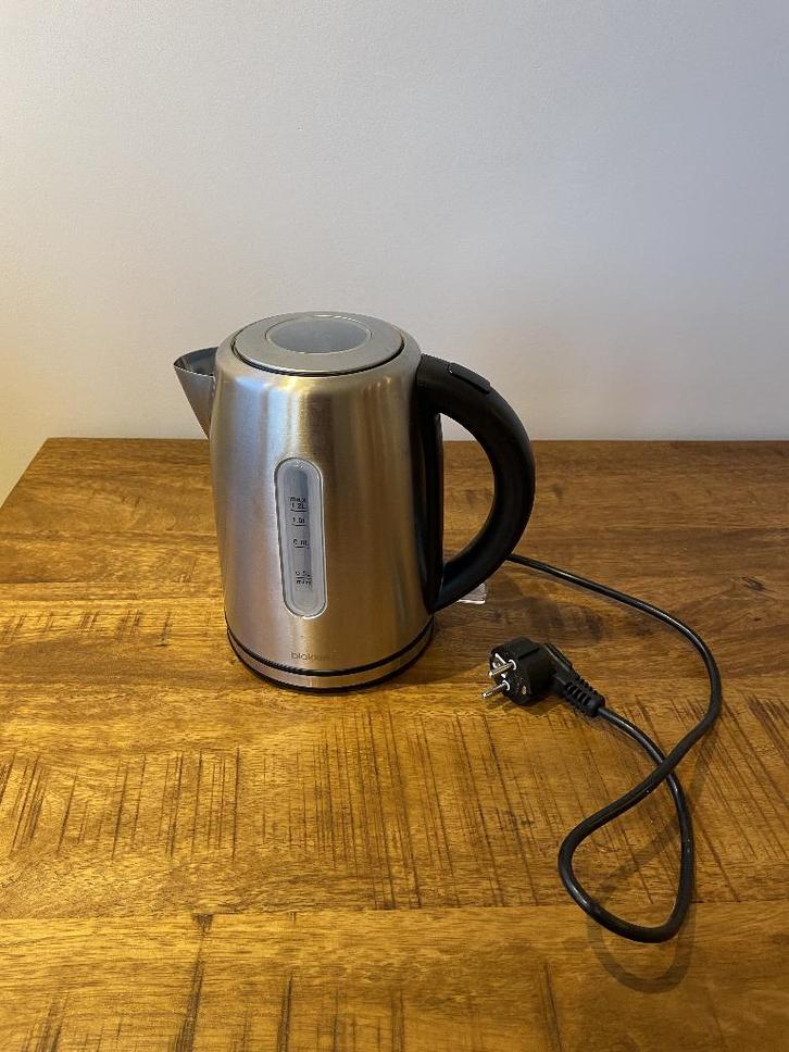 Waterkoker 1,2 liter (BLOKKER), Witgoed en Apparatuur, Waterkokers, Gebruikt, 1 tot 2 liter, Rvs, Ophalen