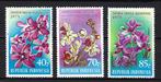 (BLOEMEN) Indonesië 821/823 postfris, Ophalen of Verzenden, Postfris, Zuidoost-Azië
