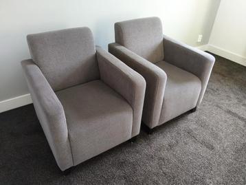 2 Fauteuils  beschikbaar voor biedingen