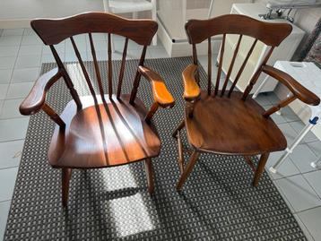 Antieke Meeuwis Meubelen Stoelen - Set van 2 beschikbaar voor biedingen