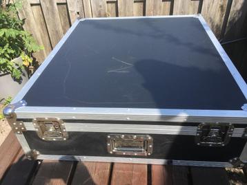 Flightcase mixer case 81x95x26 monstercase beschikbaar voor biedingen